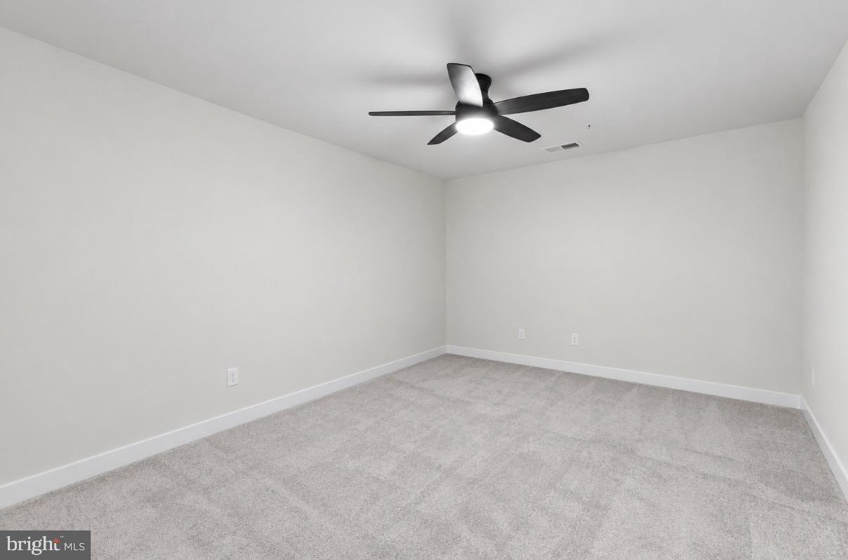 2527 Steamboat Way Property Photo 38