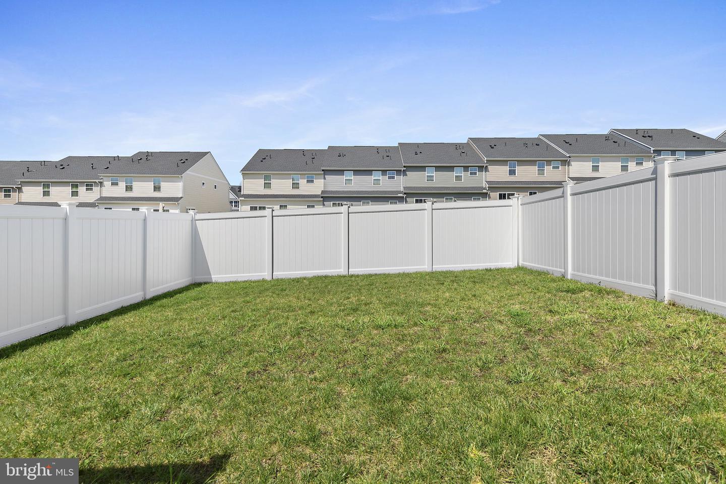 2527 Steamboat Way Property Photo 44