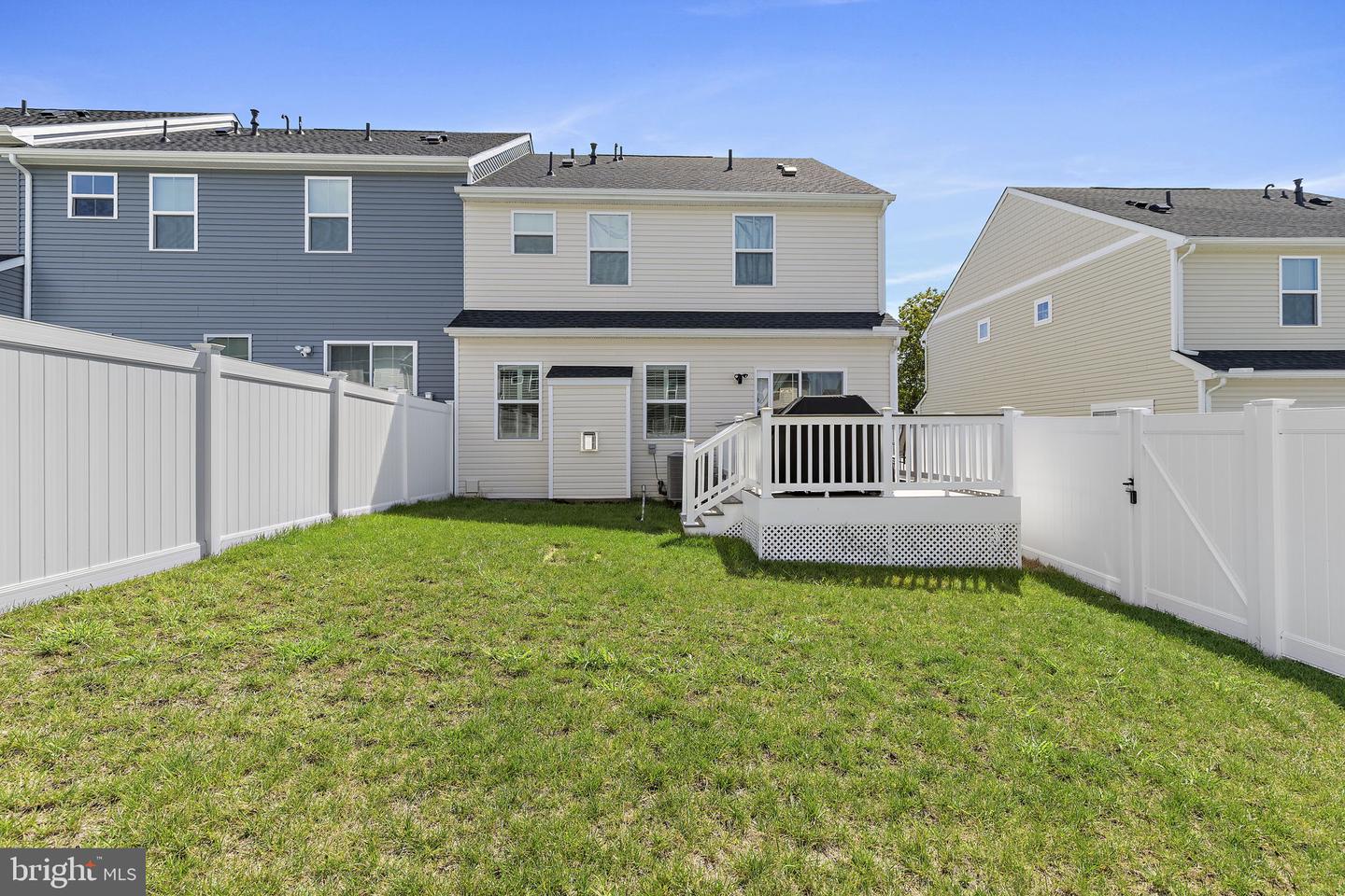2527 Steamboat Way Property Photo 45
