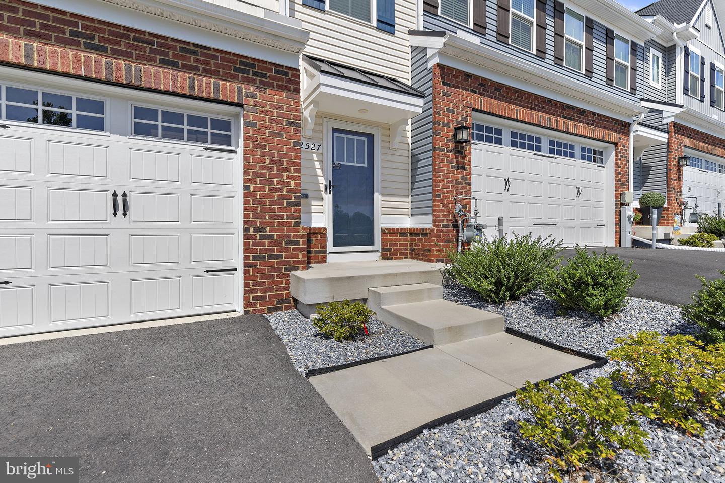 2527 Steamboat Way Property Photo 48