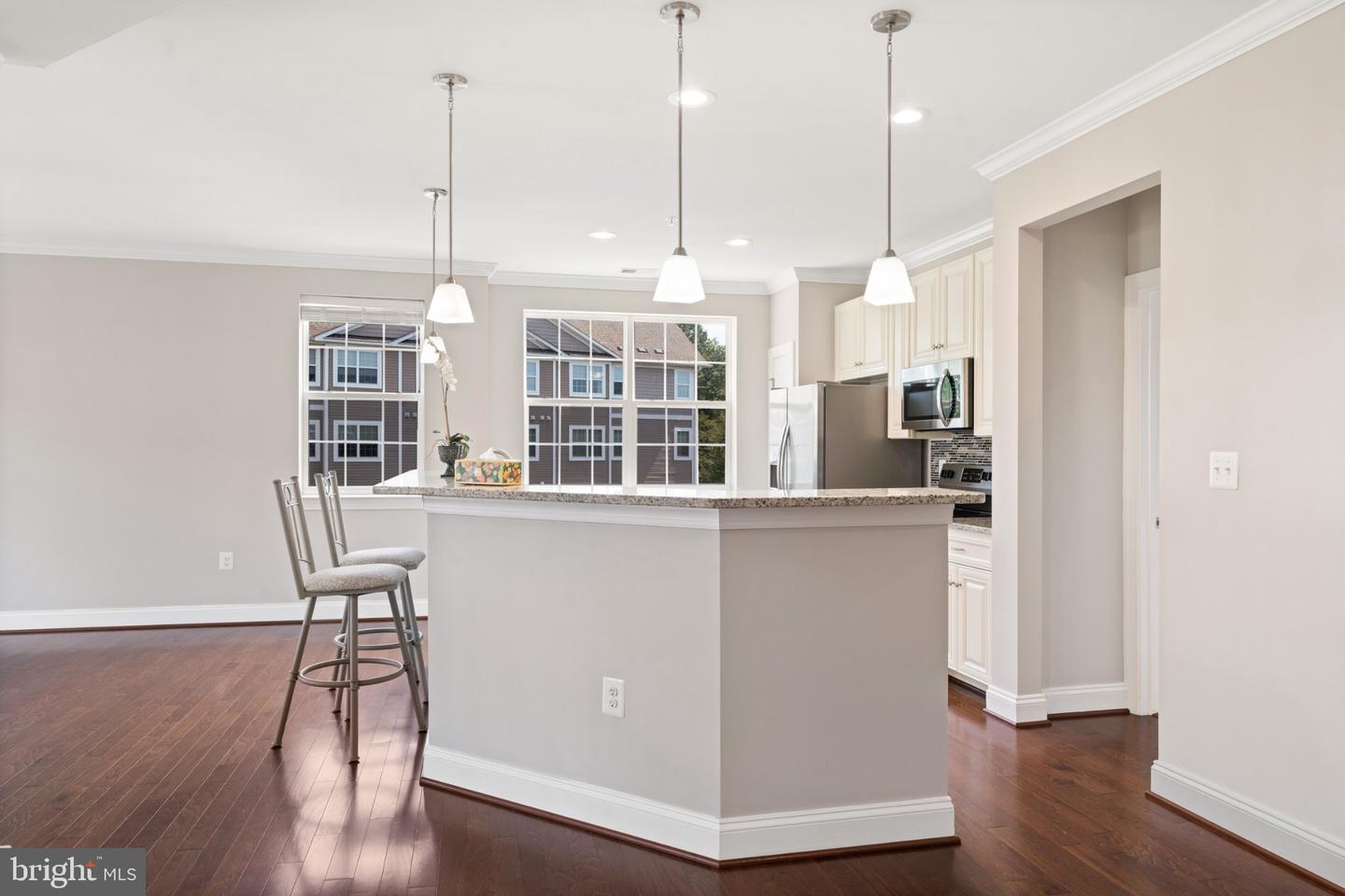 900 Macphail Woods Xing #3i Property Photo 10