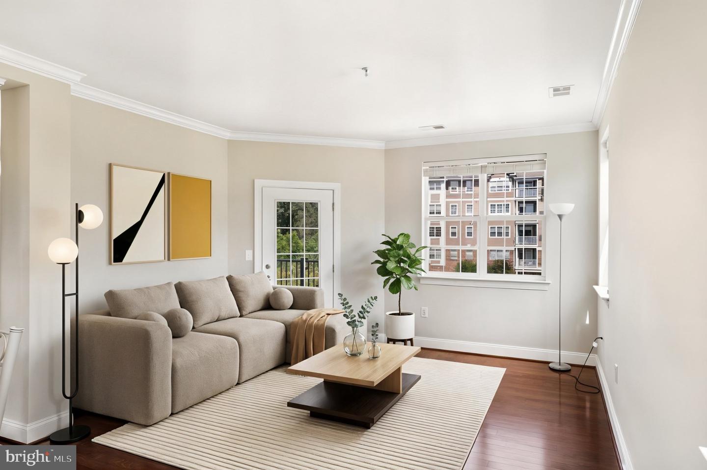 900 Macphail Woods Xing #3i Property Photo 13