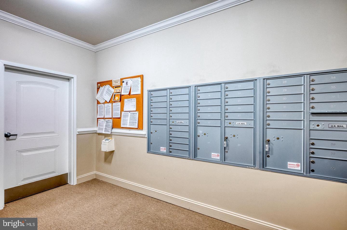 900 Macphail Woods Xing #3i Property Photo 36