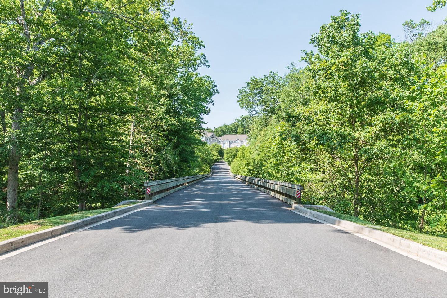 900 Macphail Woods Xing #3i Property Photo 43