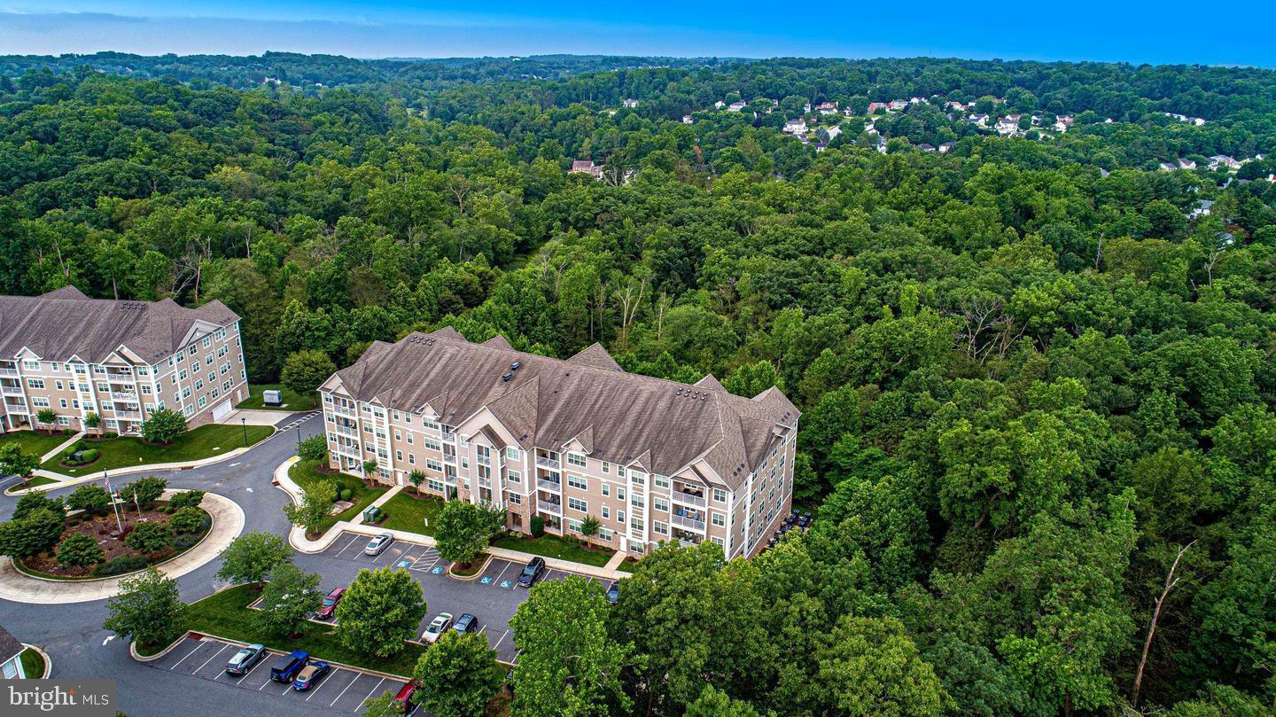 900 Macphail Woods Xing #3i Property Photo 44