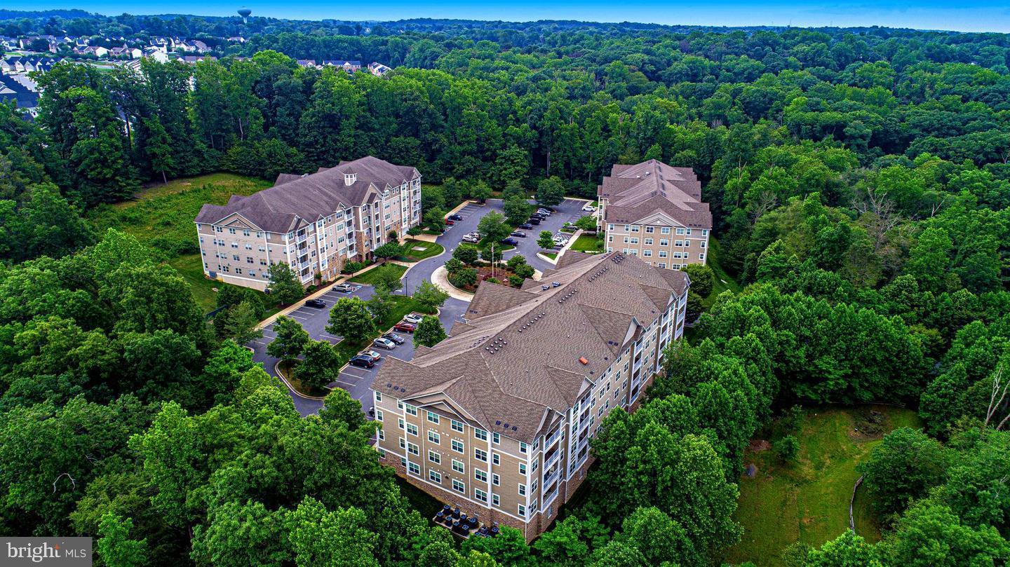900 Macphail Woods Xing #3i Property Photo 46
