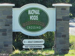 900 Macphail Woods Xing #3i Property Photo 48