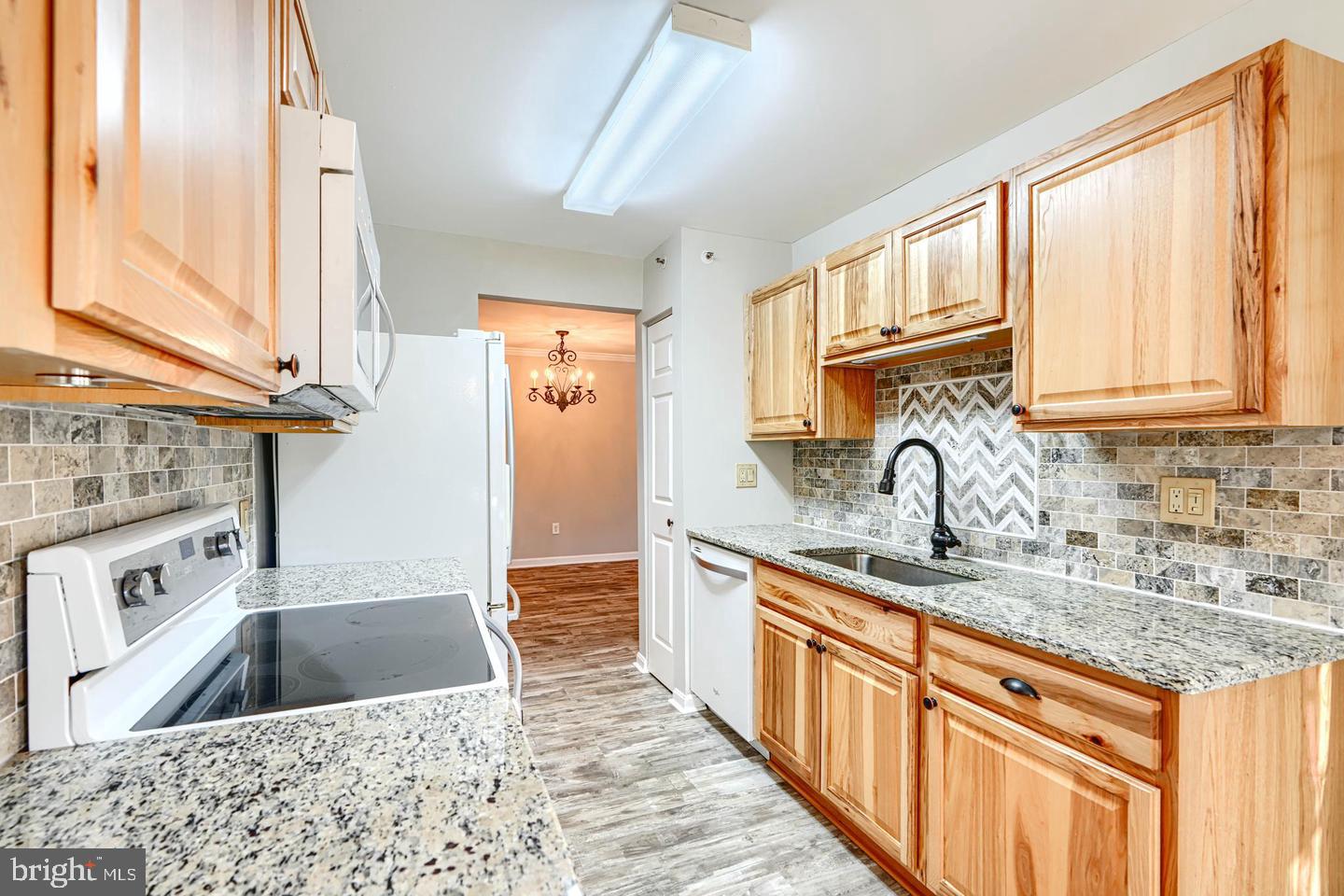 201 Star Pointe Ct #1c Property Photo 12