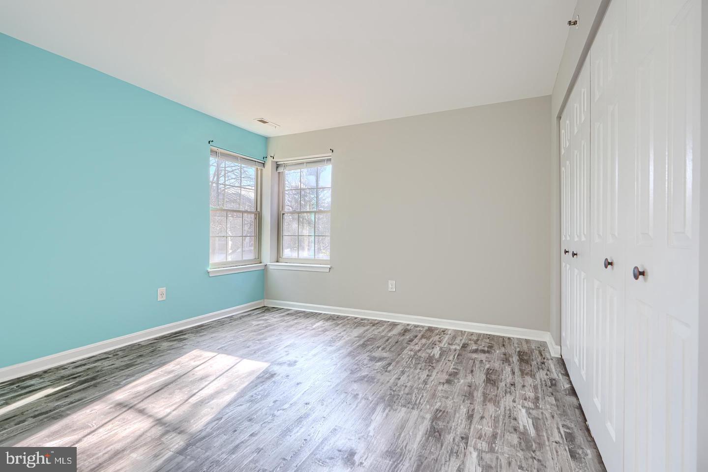 201 Star Pointe Ct #1c Property Photo 21