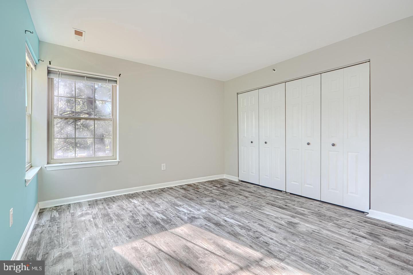 201 Star Pointe Ct #1c Property Photo 22