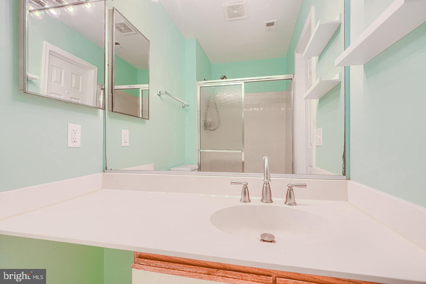201 Star Pointe Ct #1c Property Photo 25