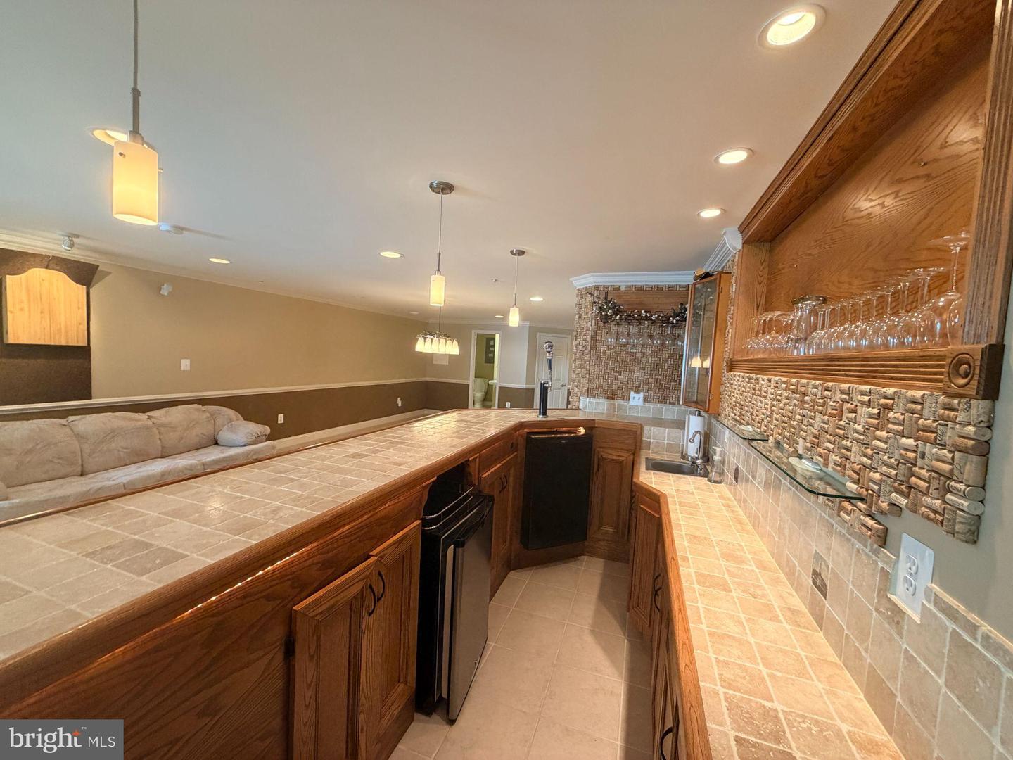 183 Ferring Property Photo 25