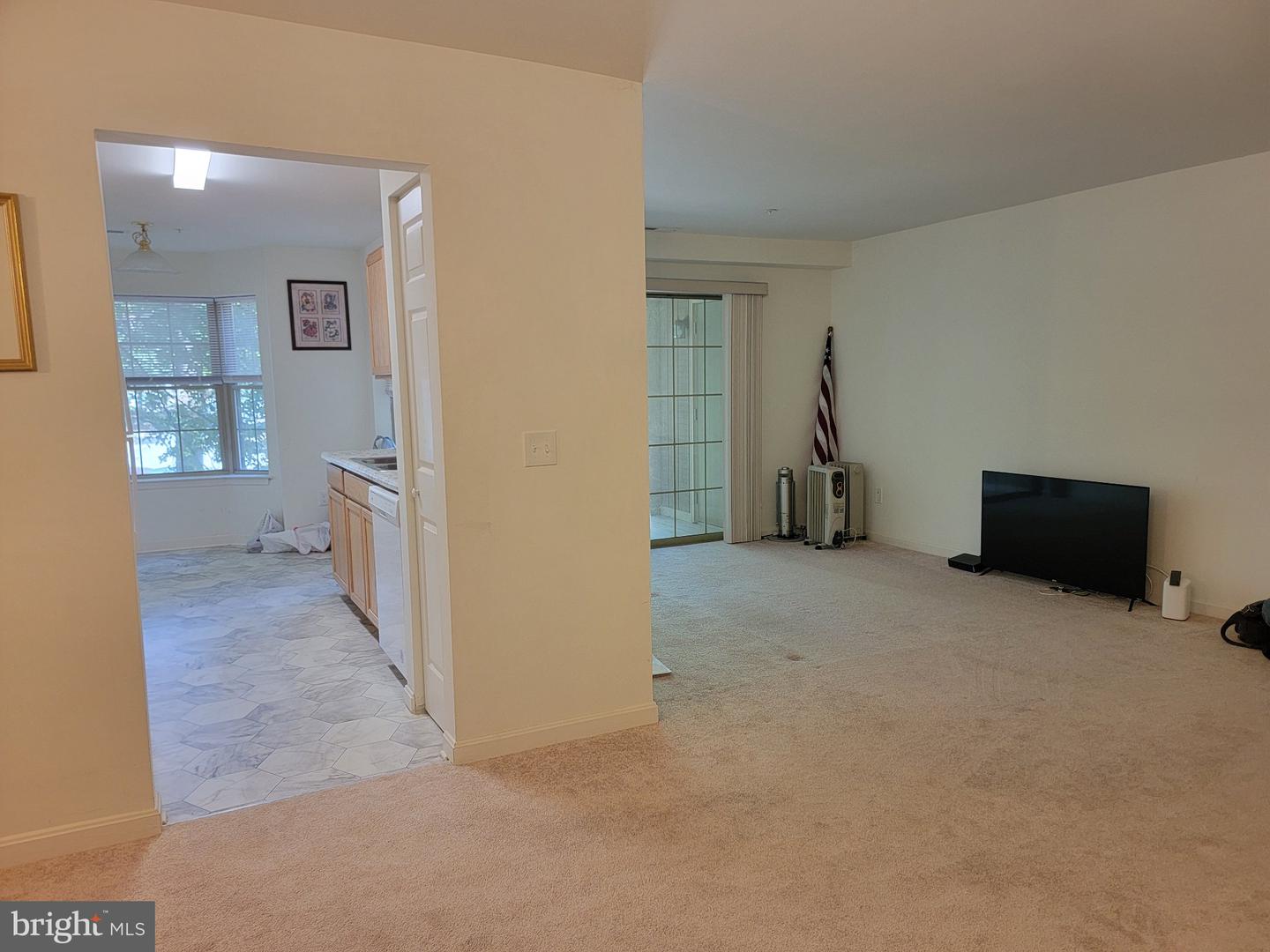 3500 Thomas Pointe - 2d Ct #2d Property Photo 5