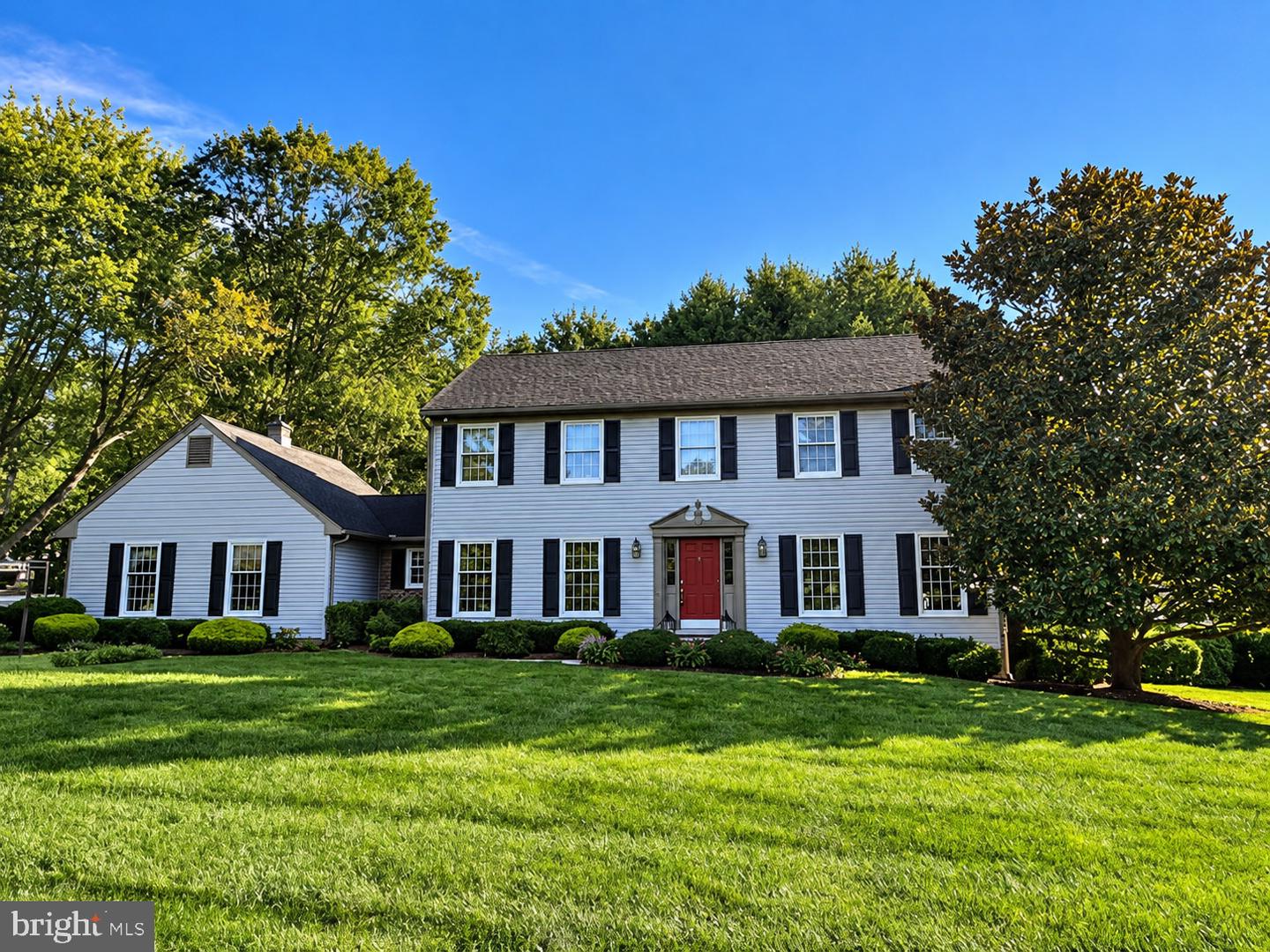 2830 Forest Glen Property Photo 1