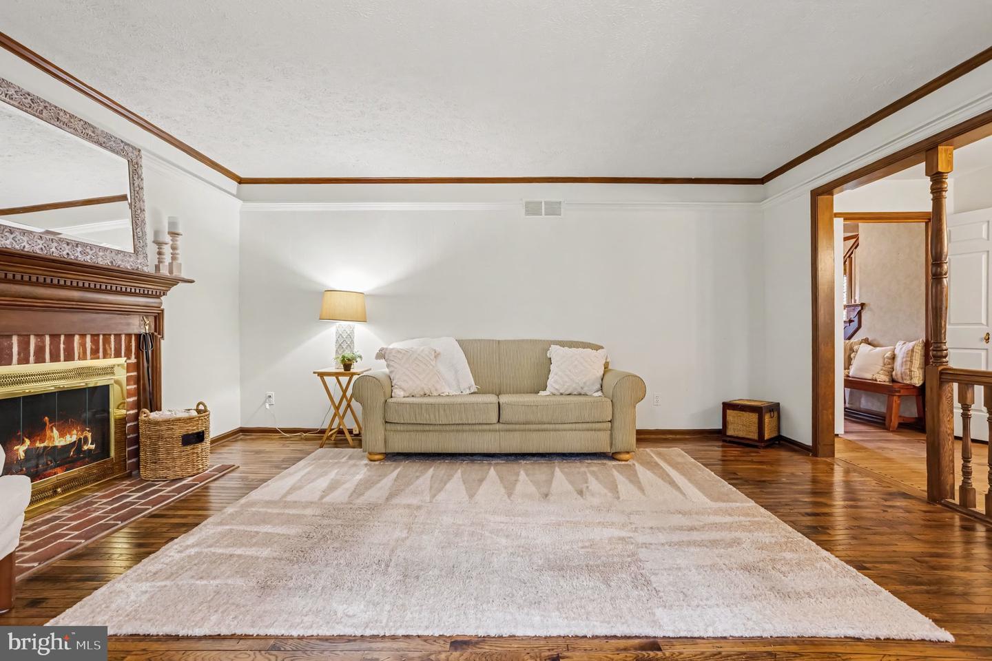 2830 Forest Glen Property Photo 8