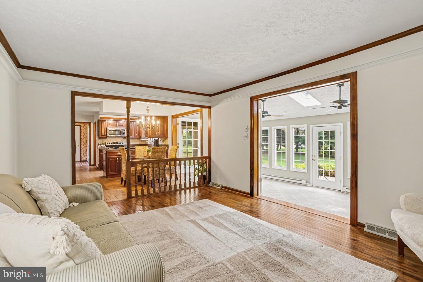 2830 Forest Glen Property Photo 10