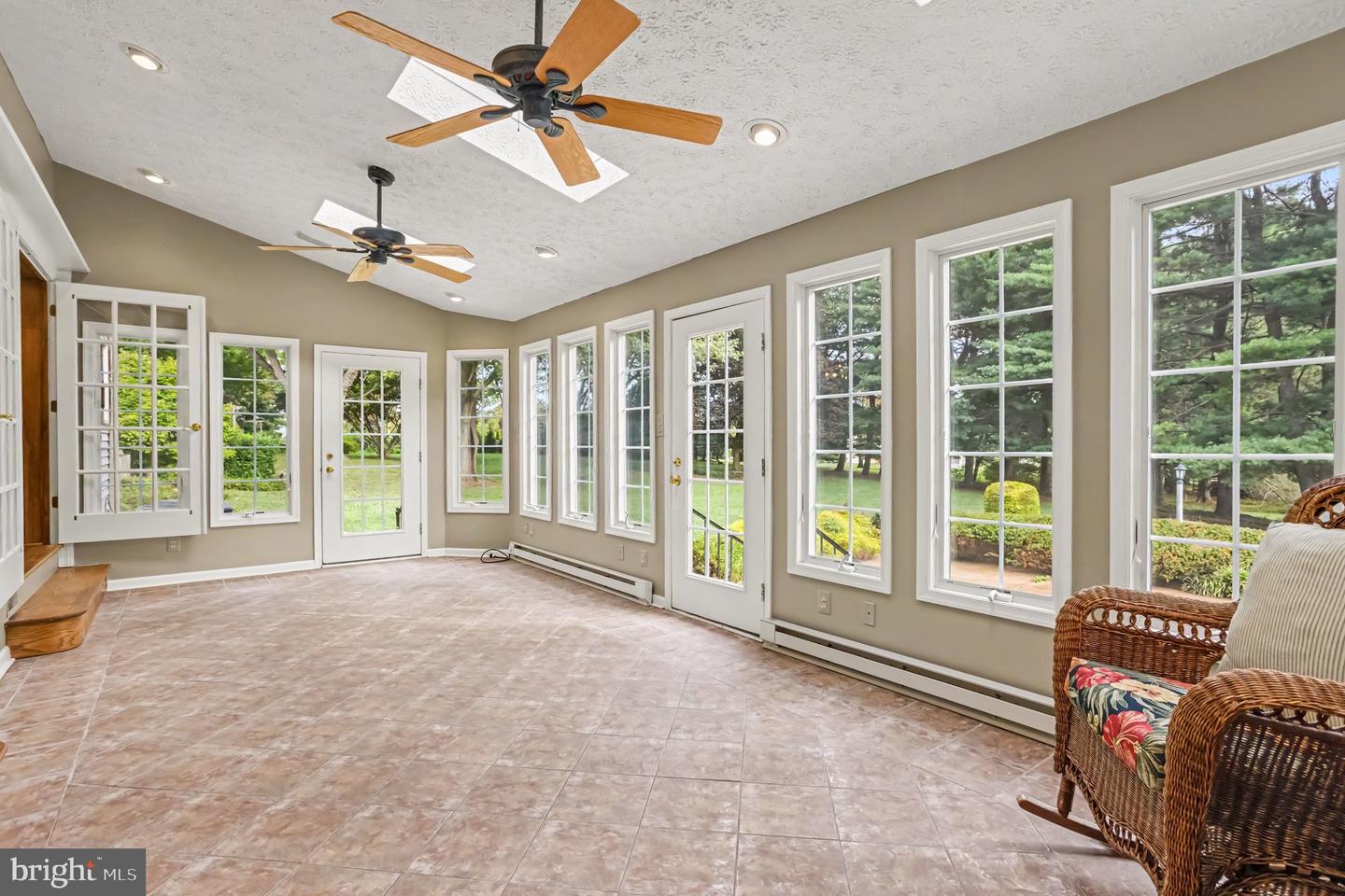 2830 Forest Glen Property Photo 14