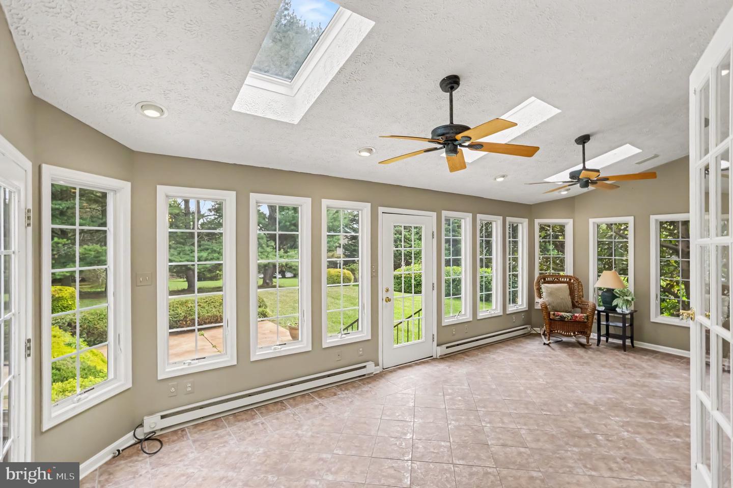 2830 Forest Glen Property Photo 16