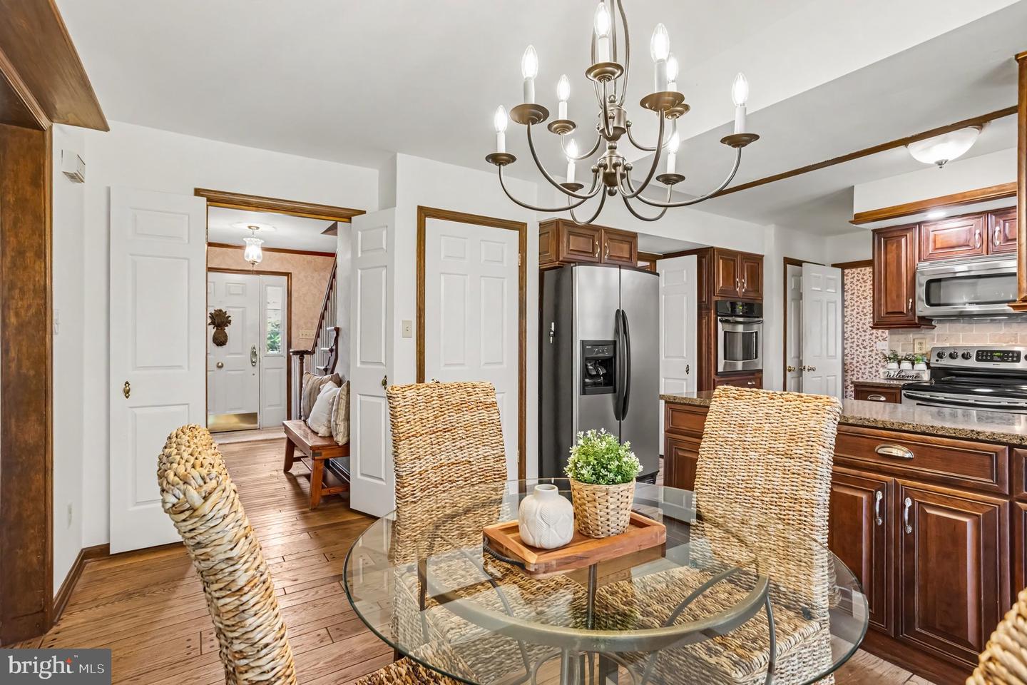 2830 Forest Glen Property Photo 17