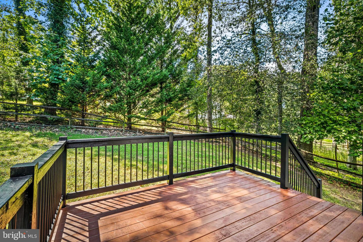 4 Carolina Ave Property Photo 45