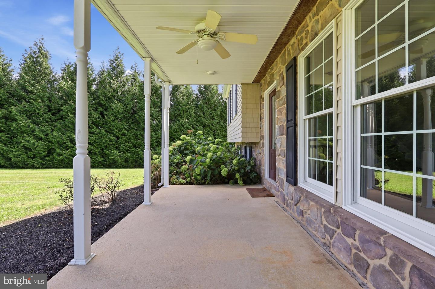 2611 Jolly Acres Rd Property Photo 4