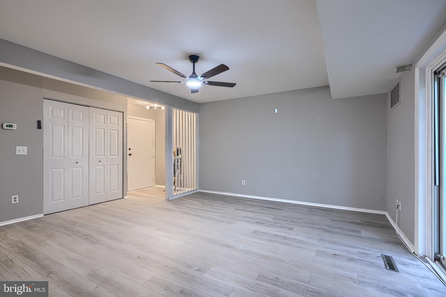 211 Crocker Dr #211-b Property Photo 6