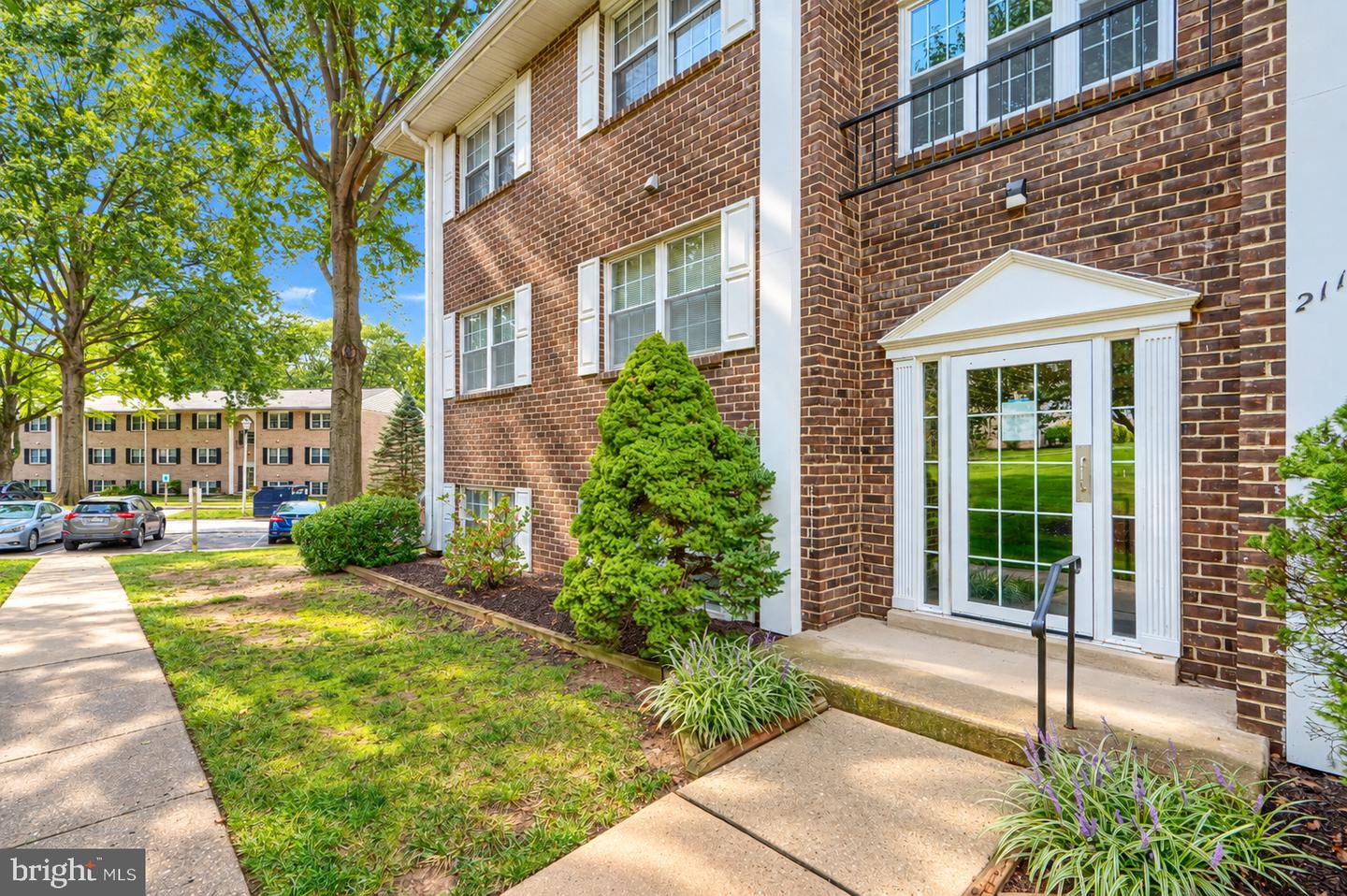211 Crocker Dr #211-b Property Photo 26