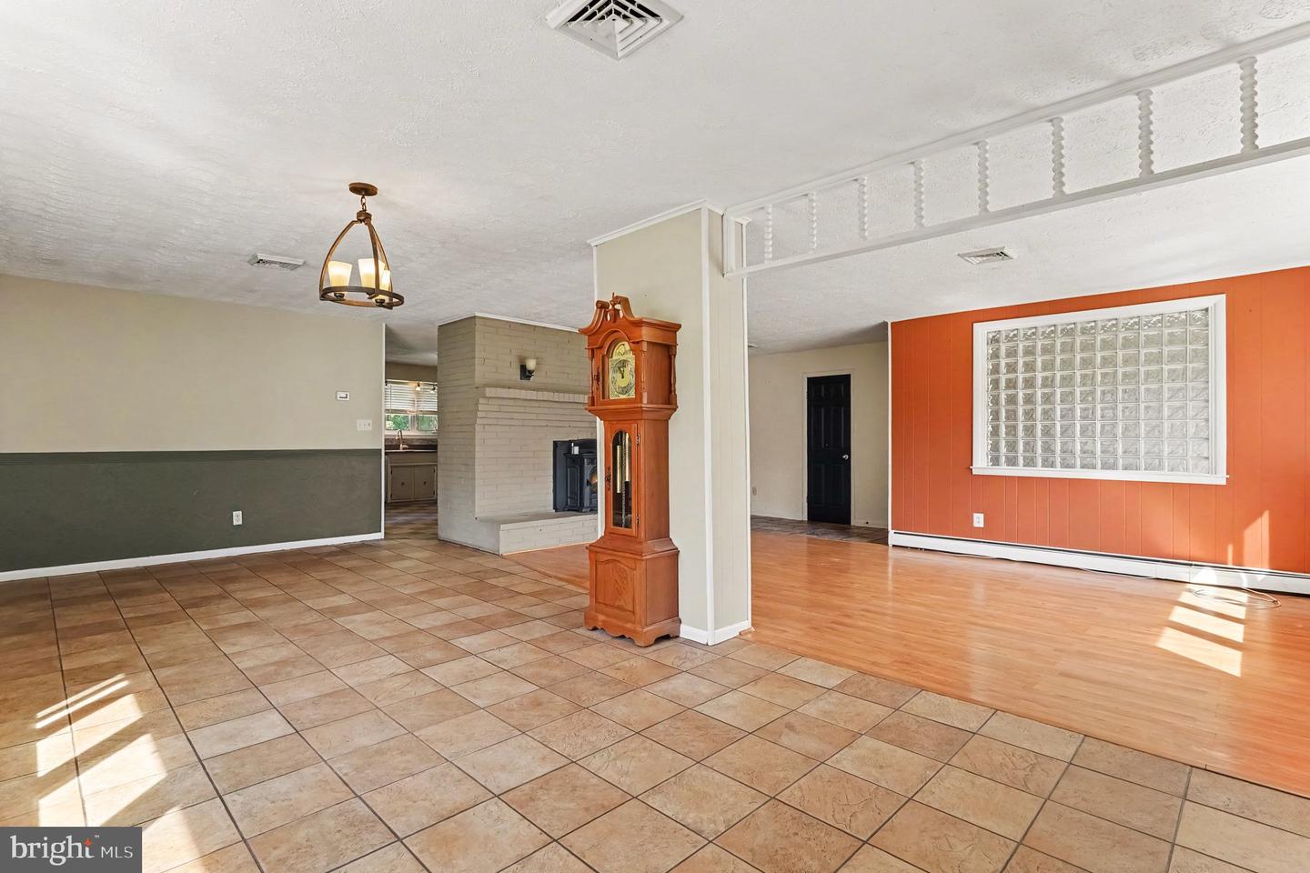 1604 Bulls Ln Property Photo 5