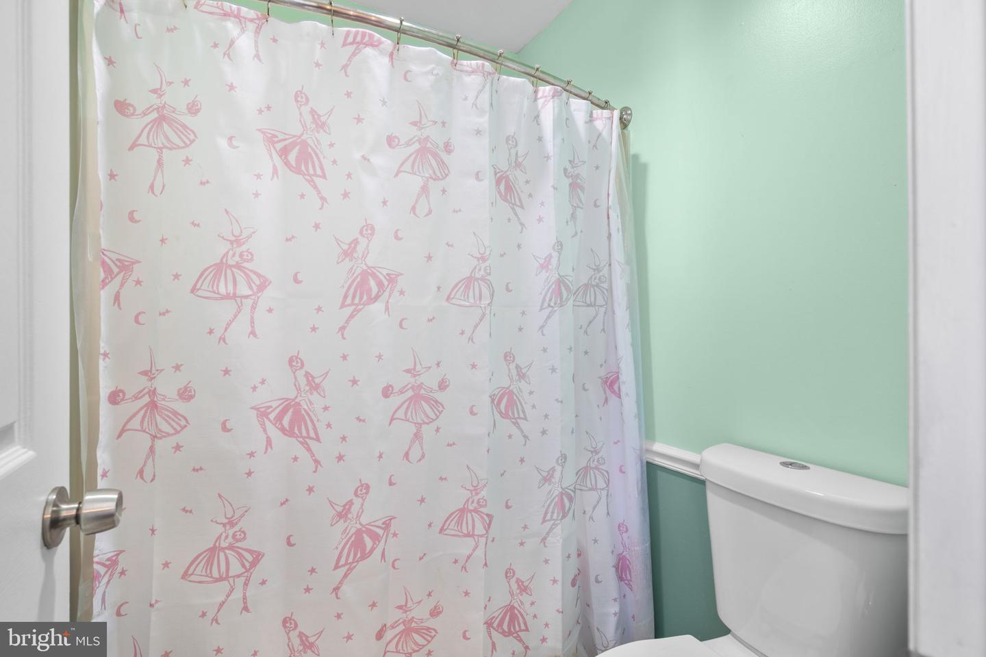 304 Superior St Property Photo 42