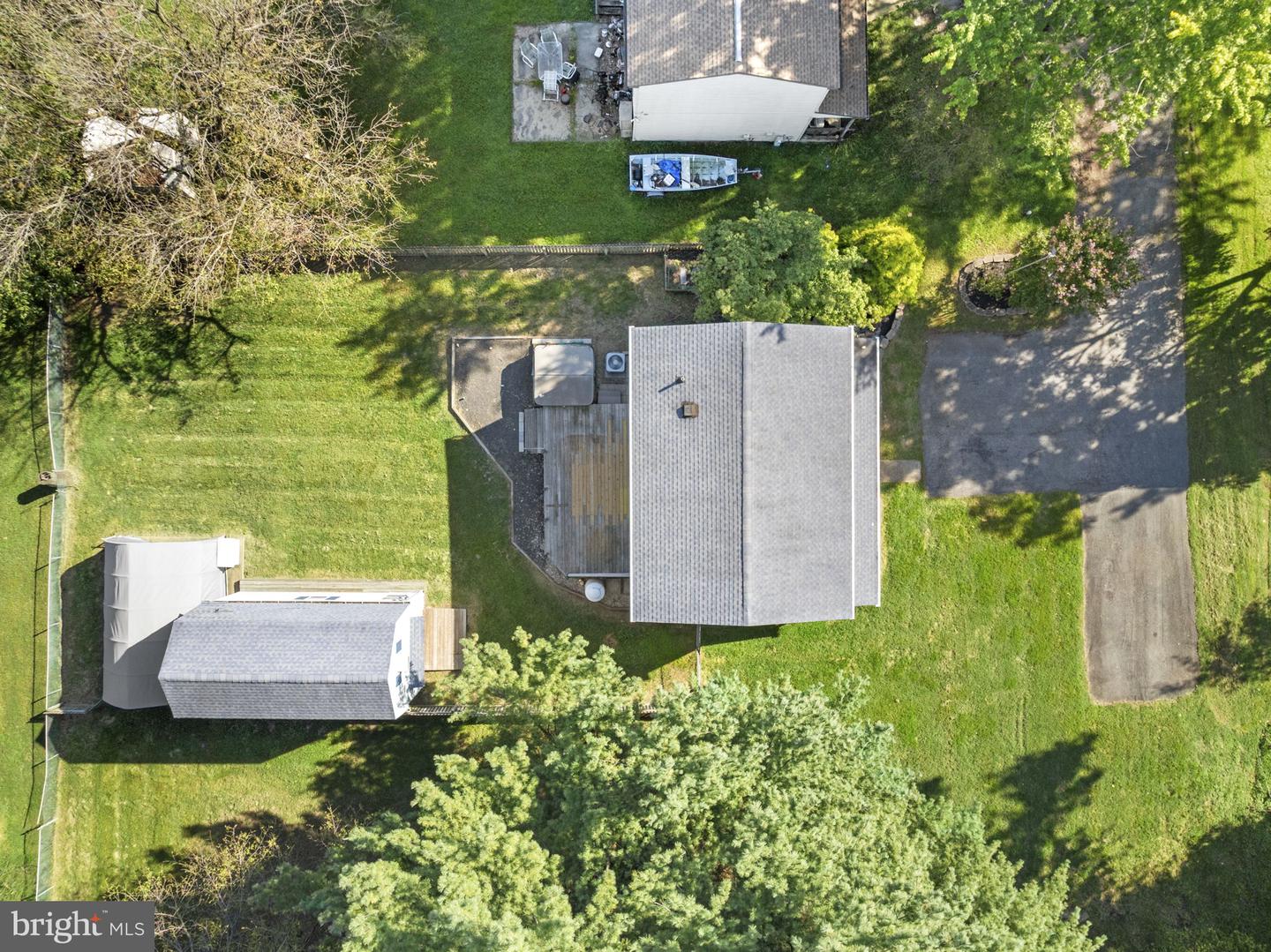 304 Superior St Property Photo 61