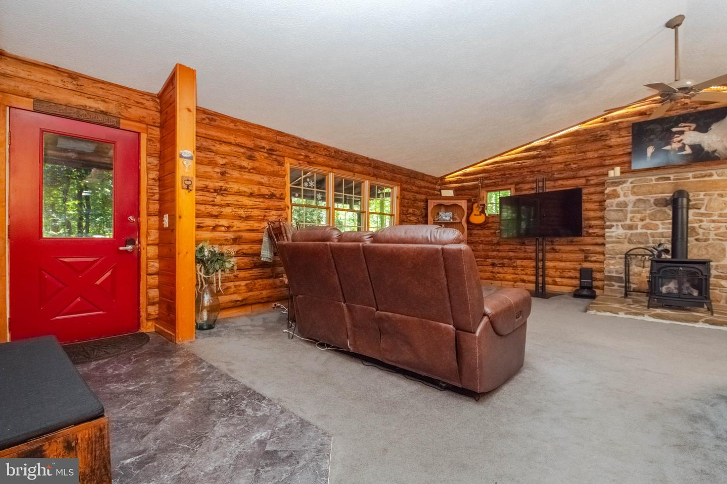 2436 Linda Ln Property Photo 4