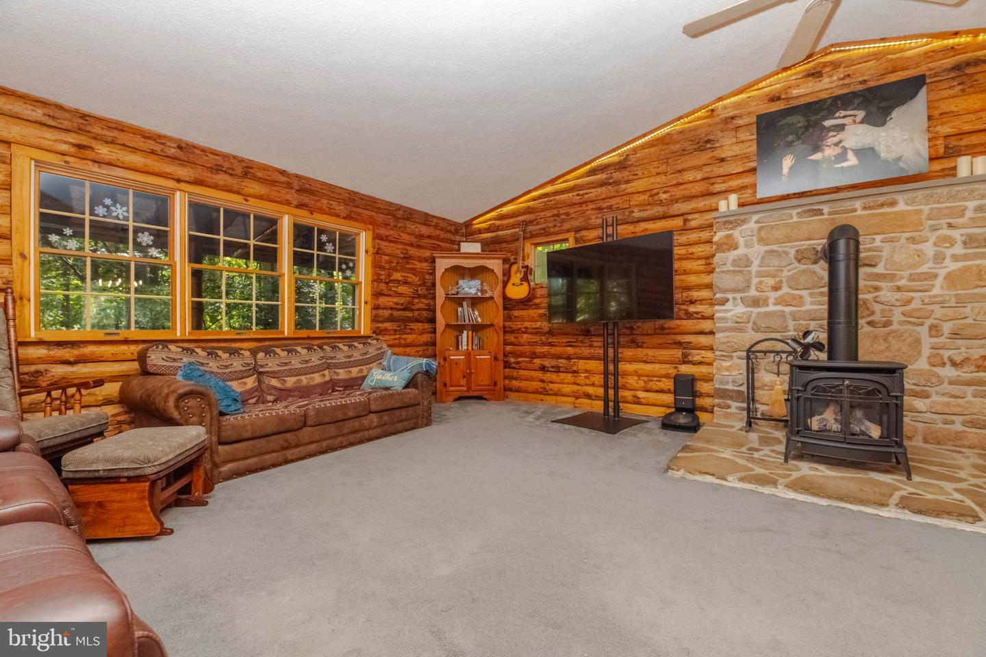 2436 Linda Ln Property Photo 6