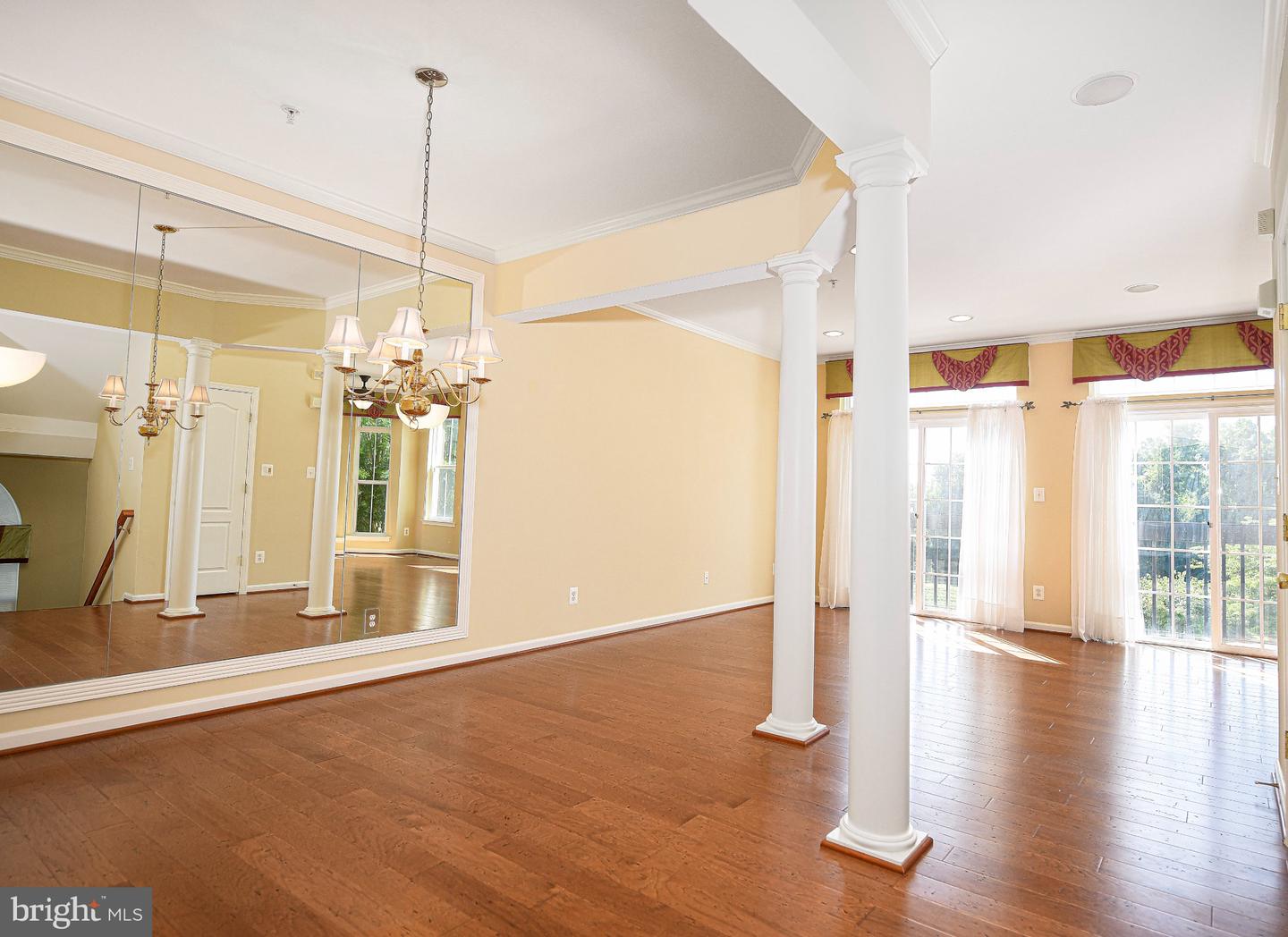 1709 Mohegan Dr #1043 Property Photo 3