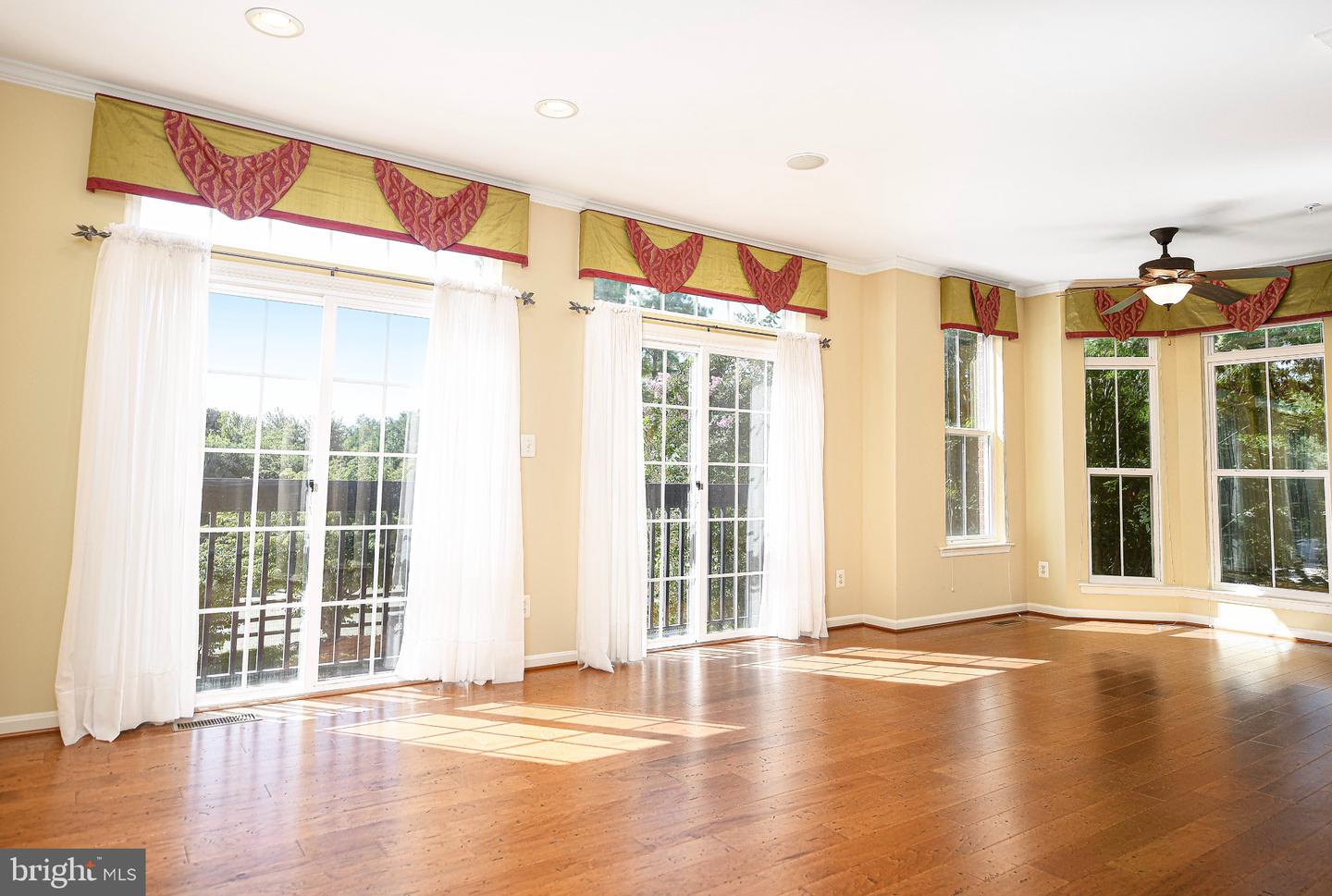 1709 Mohegan Dr #1043 Property Photo 9