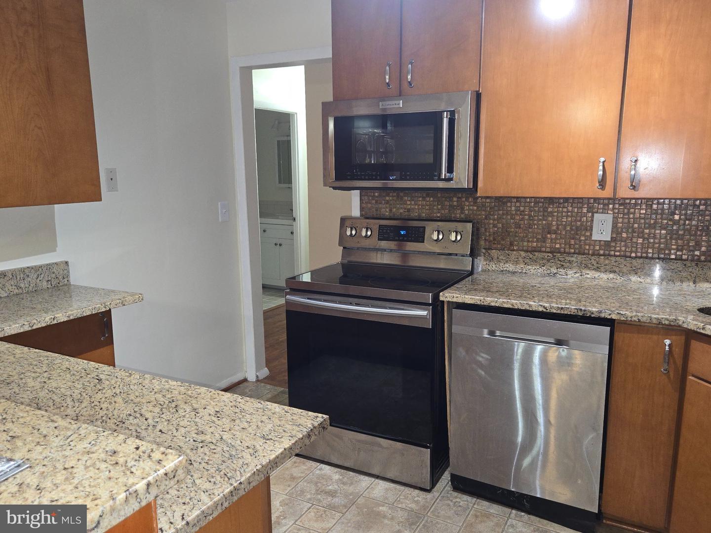 111 Donzen Dr #e Property Photo 9