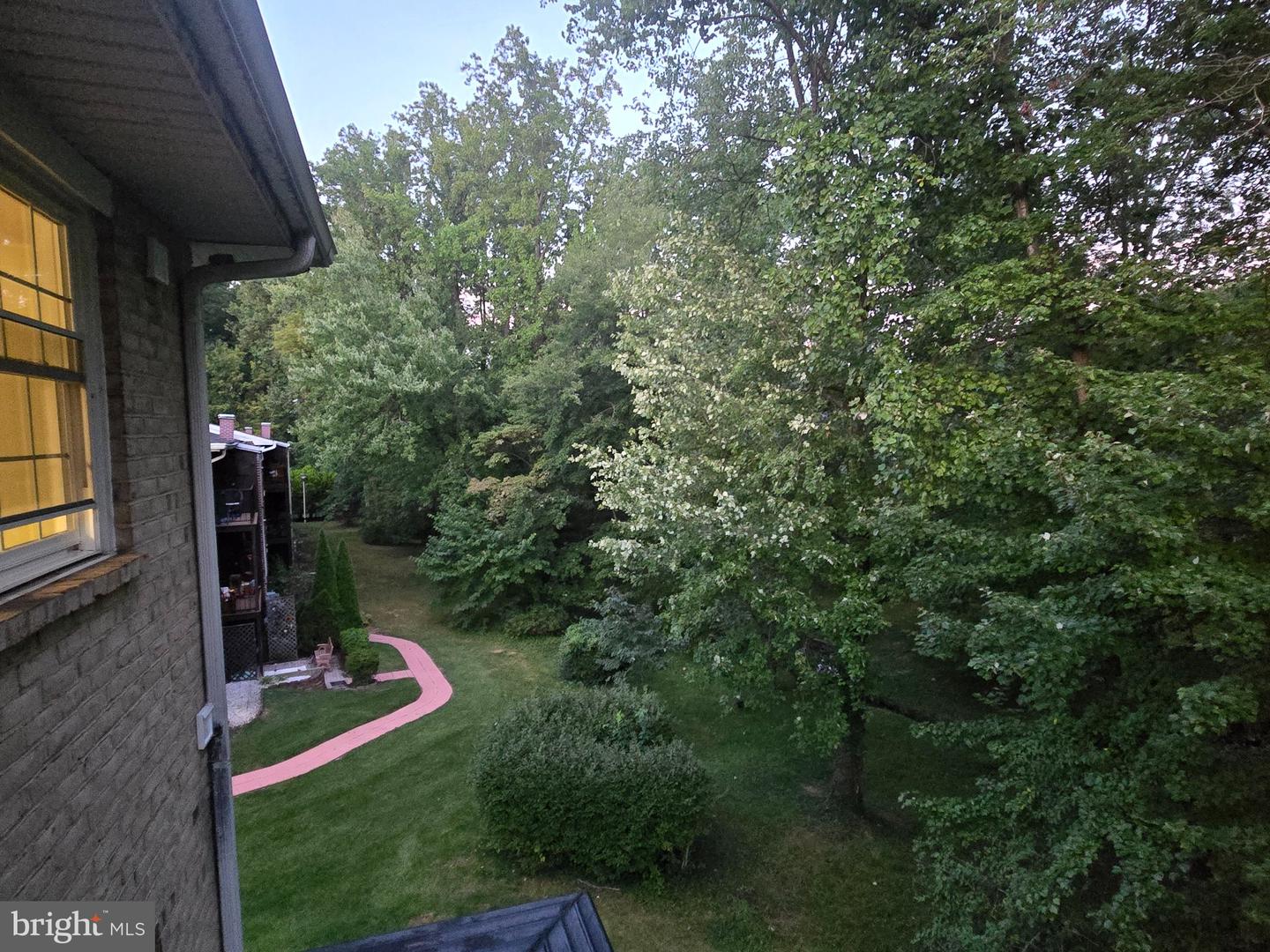 111 Donzen Dr #e Property Photo 19