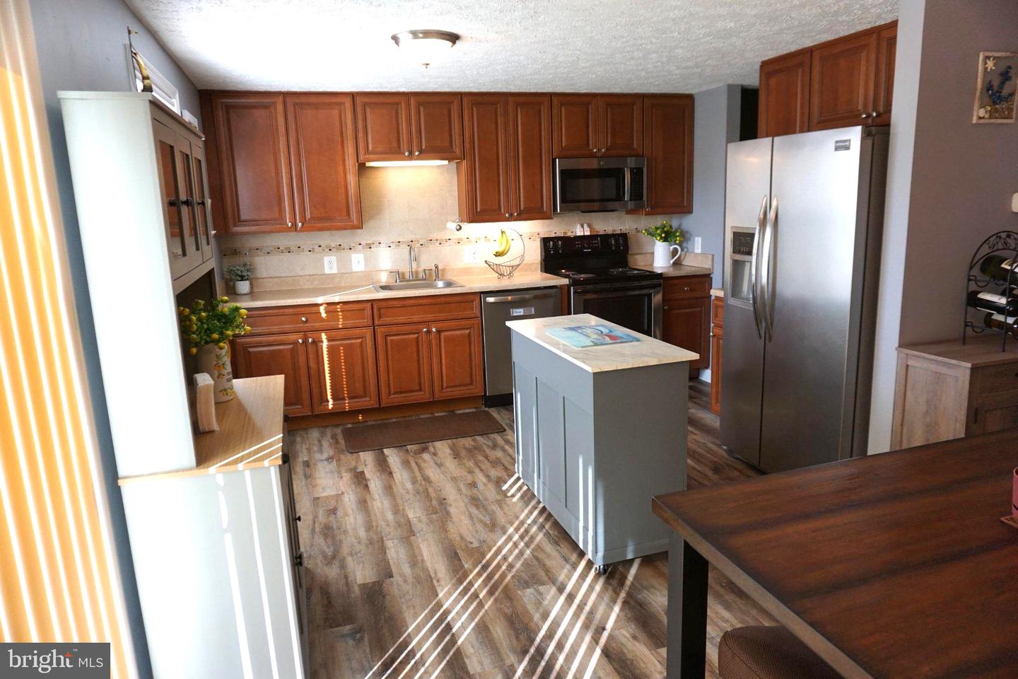 100 Shell Cove Ct Property Photo 16