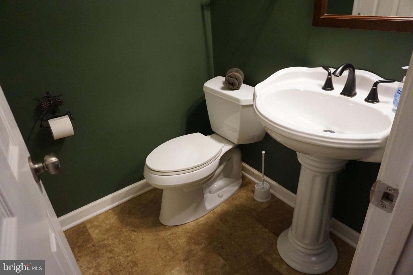 100 Shell Cove Ct Property Photo 32
