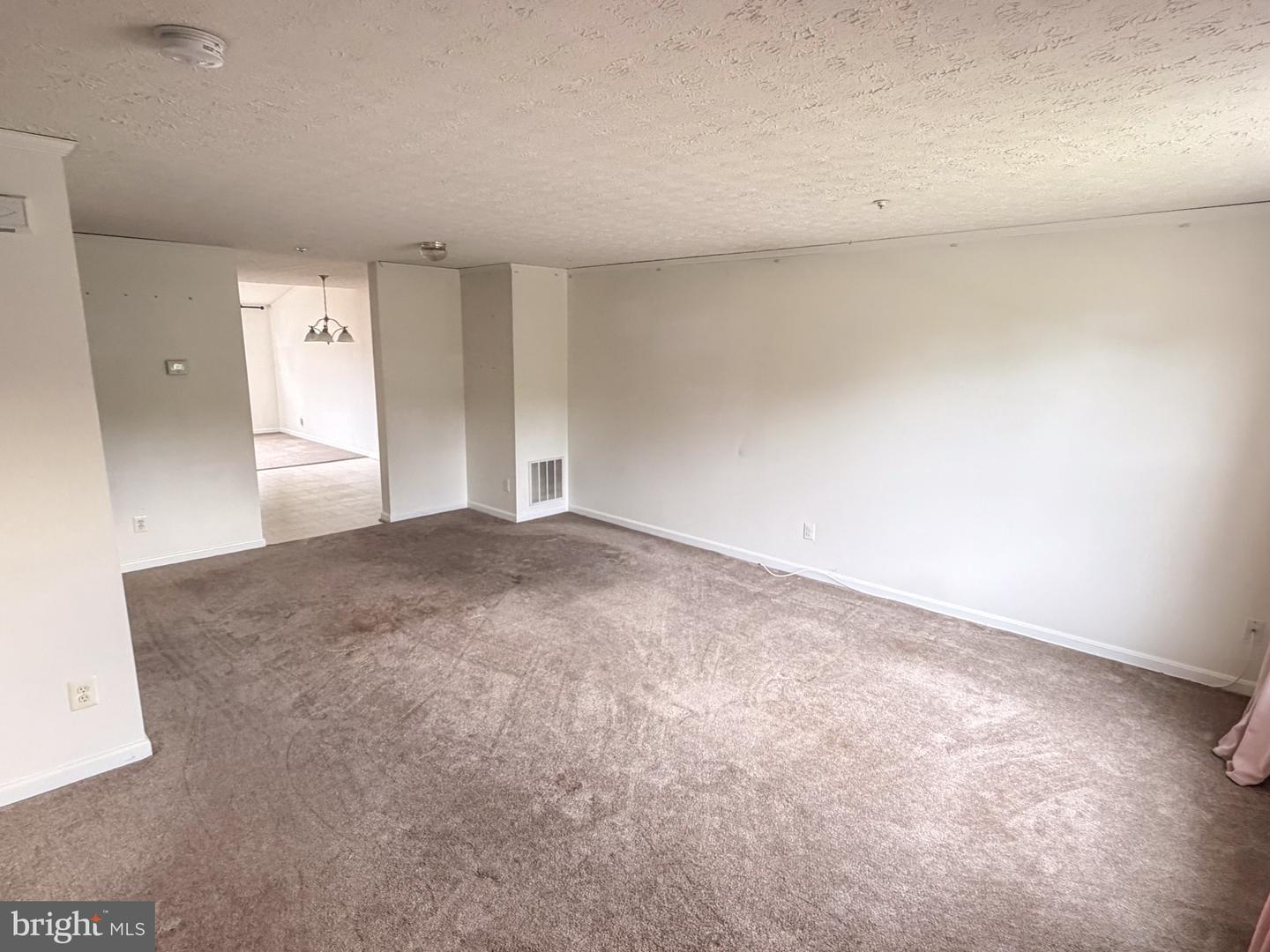517 Doefield Ct Property Photo 3