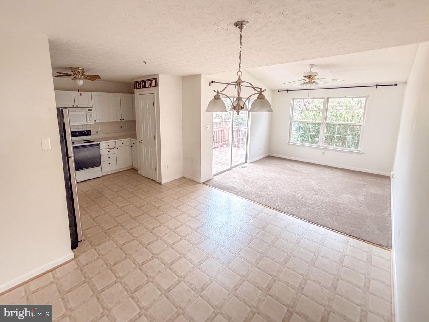 517 Doefield Ct Property Photo 4