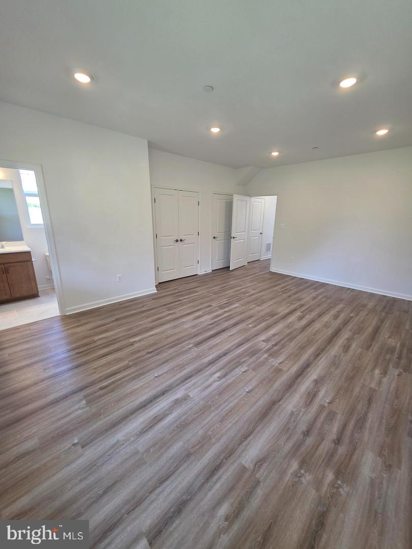 340 Aqua Sq ##178 Property Photo 5