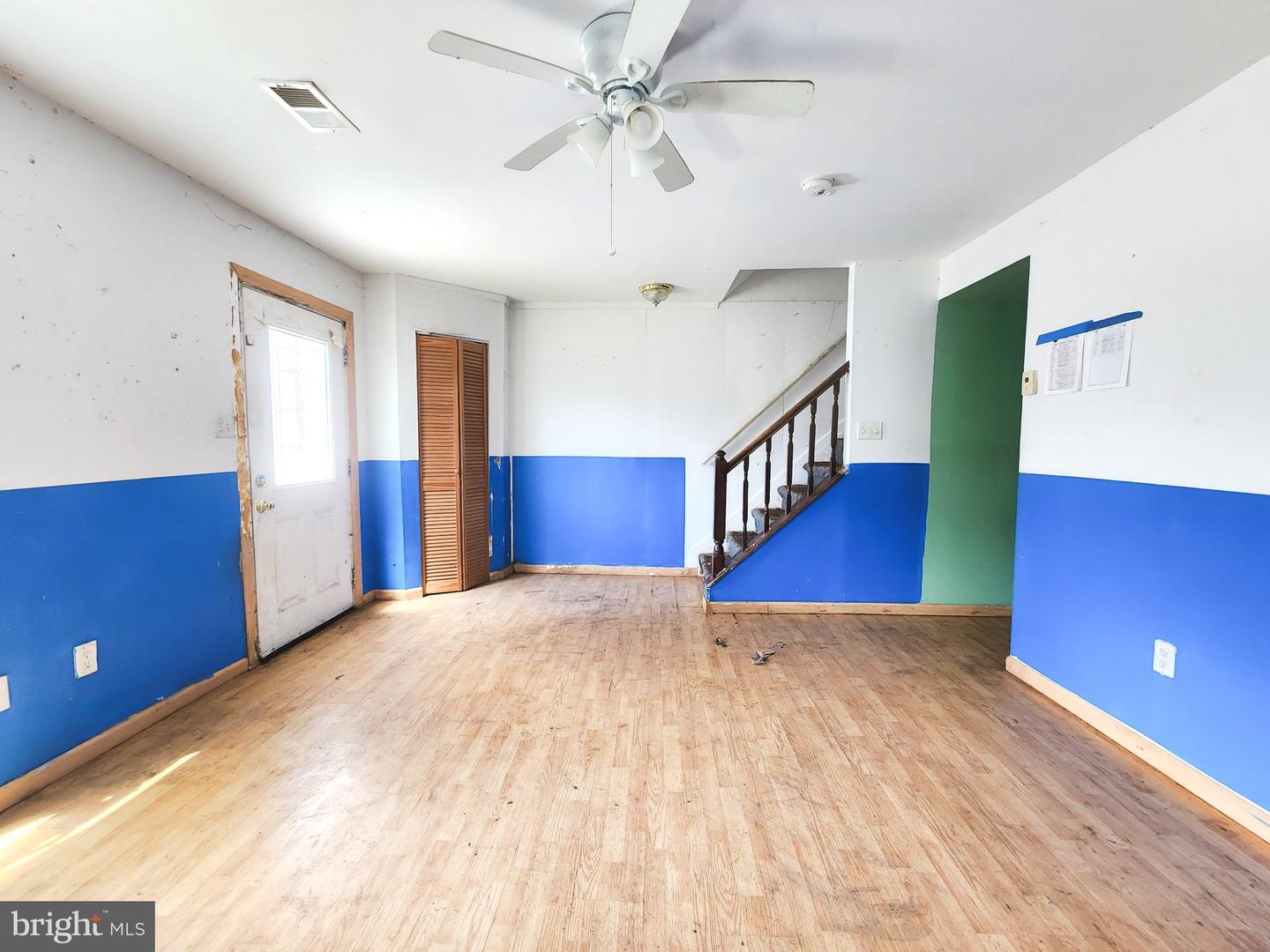 1005 Waterside Ct Property Photo 4