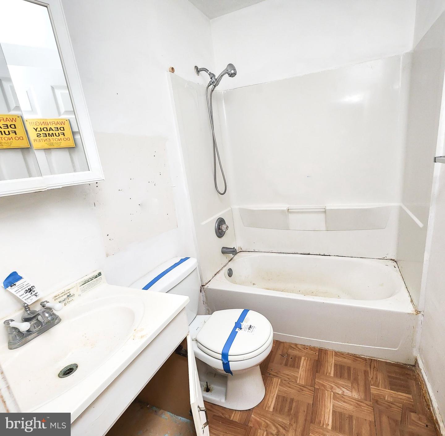 1005 Waterside Ct Property Photo 14