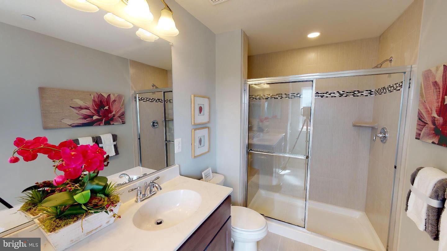 324 Aqua Sq Property Photo 29