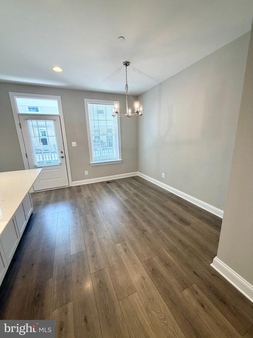 43 E Gordon St #j Property Photo 6