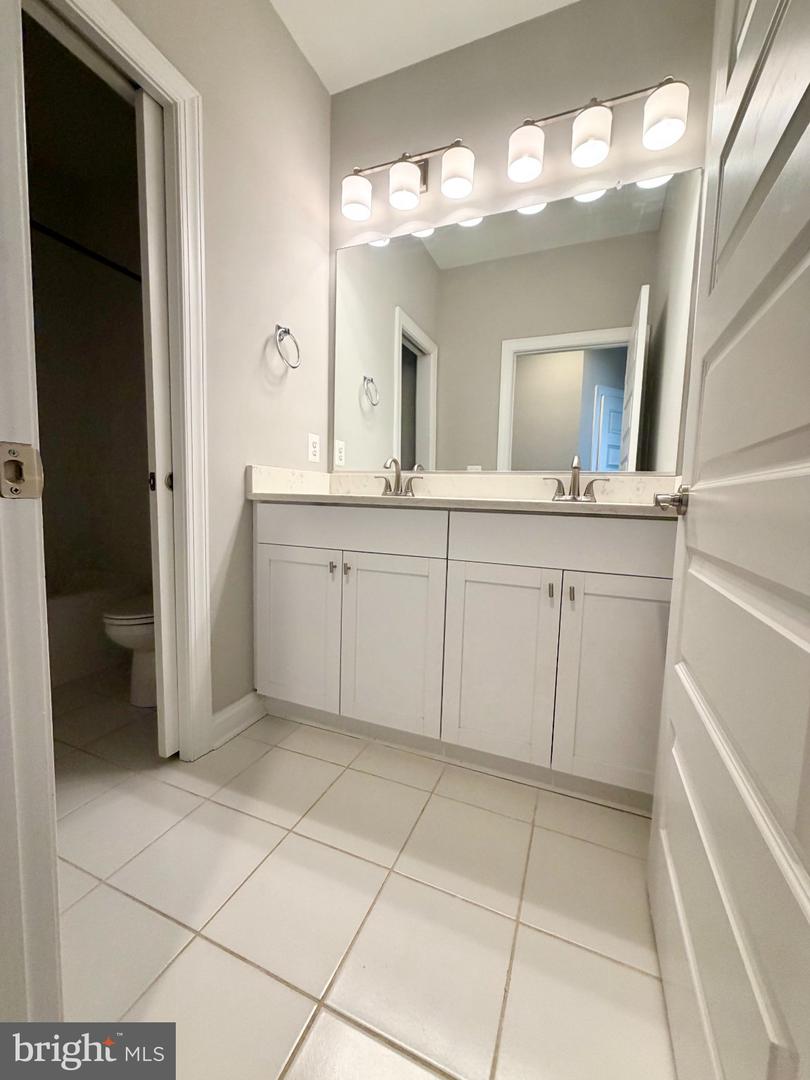 43 E Gordon St #j Property Photo 13
