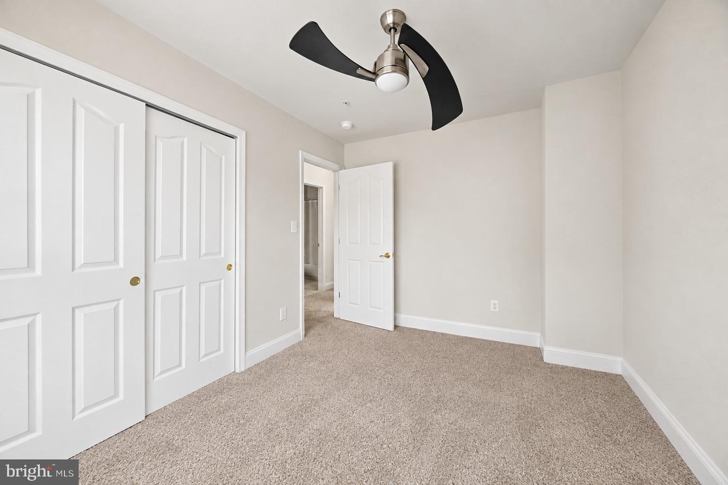616 Berwick Ct Property Photo 29