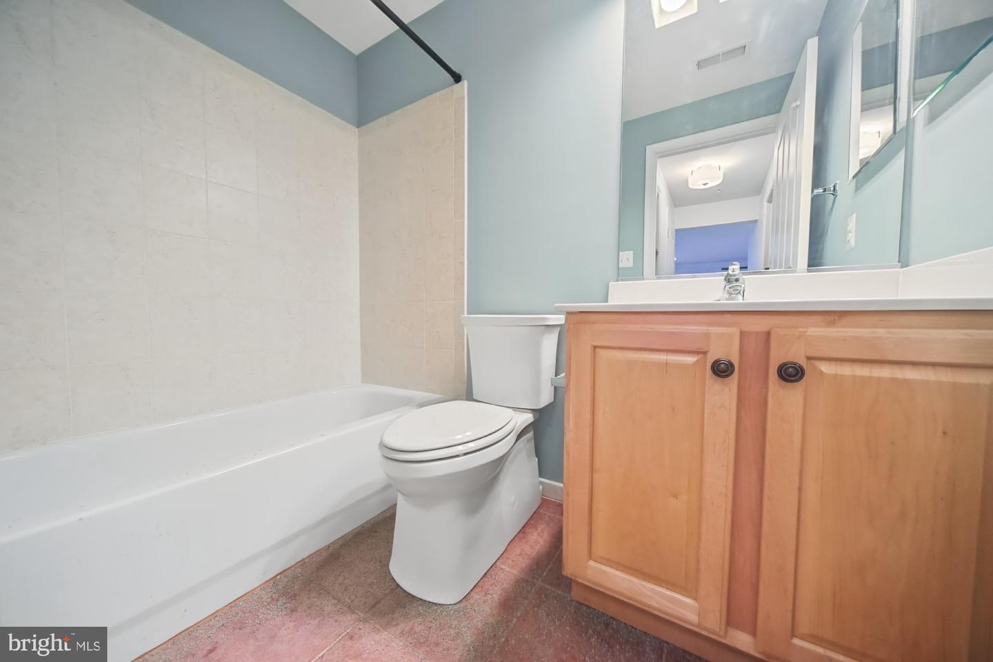 616 Berwick Ct Property Photo 41