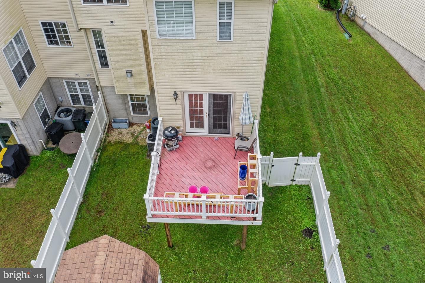 616 Berwick Ct Property Photo 54