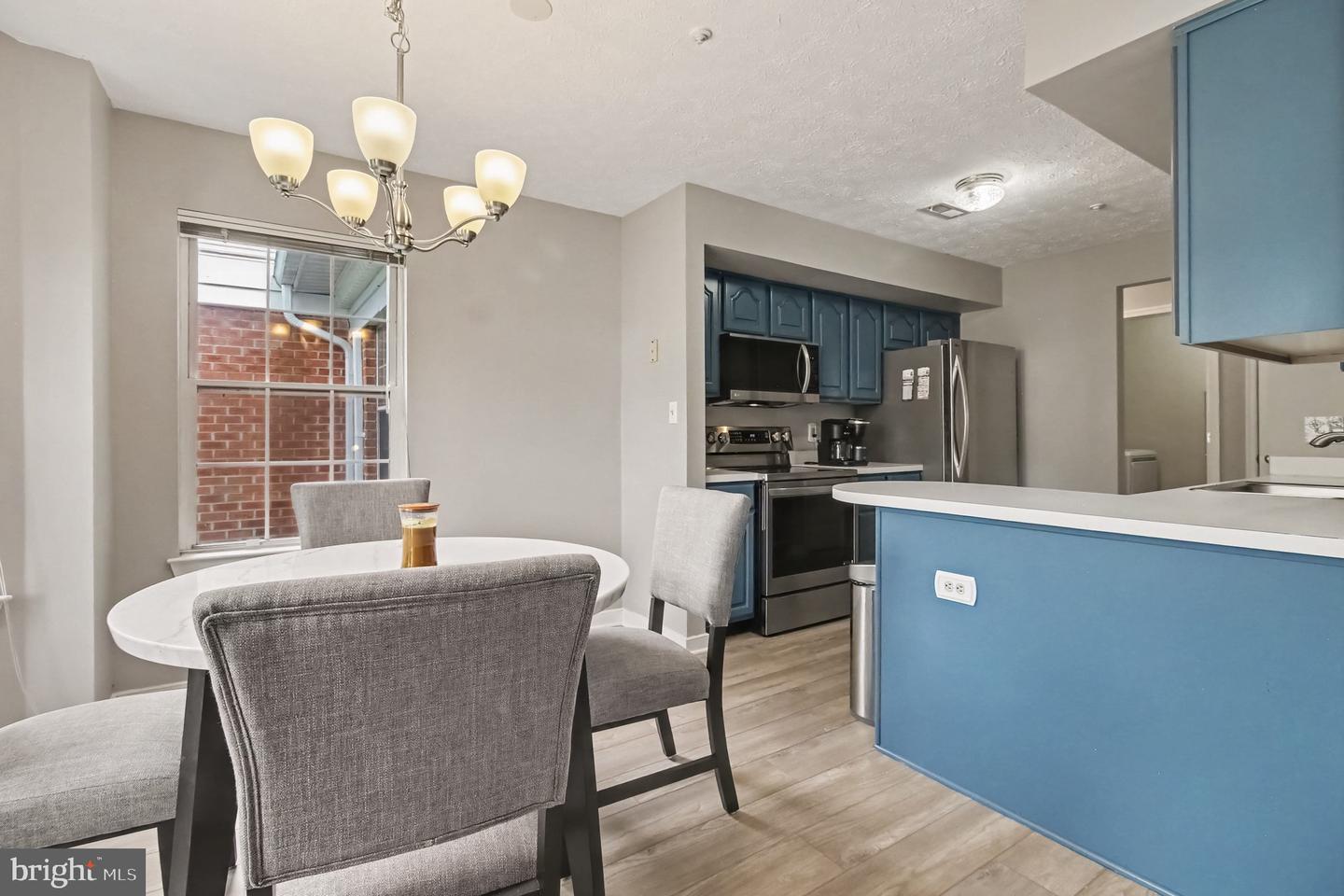 200 Burkwood Ct #200-3a Property Photo 12